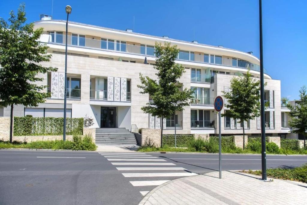 Spa Residence Carbona Royal Suites 1.11 Hévíz Εξωτερικό φωτογραφία